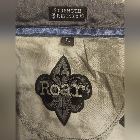 Gray and Black Roar Design Button-Up Shirt - Picture 6 of 6